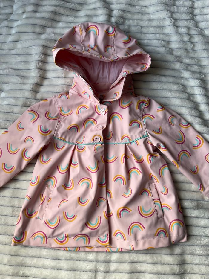 Manteau imperméable rose à arcs-en-ciel Orchestra – Taille 9 mois