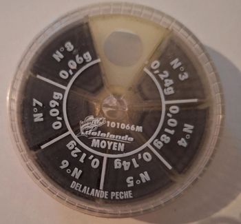 Boîte de plombs pour la pêche