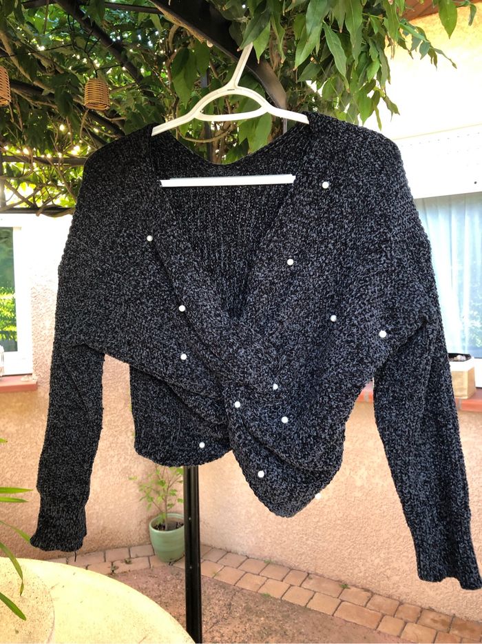Pull noir perles
