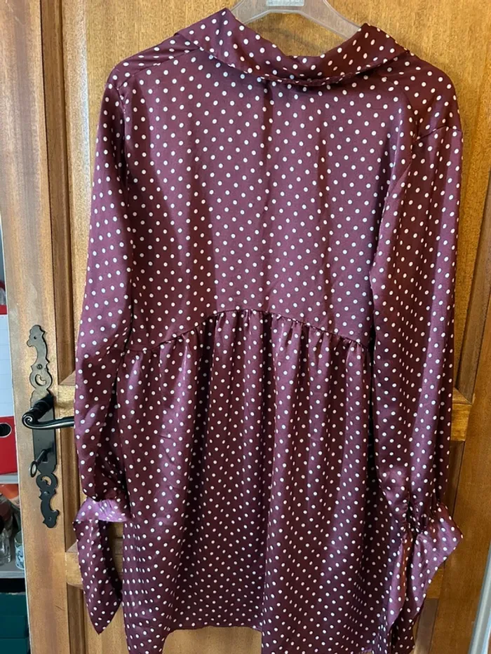 Robe bordeaux - photo numéro 6