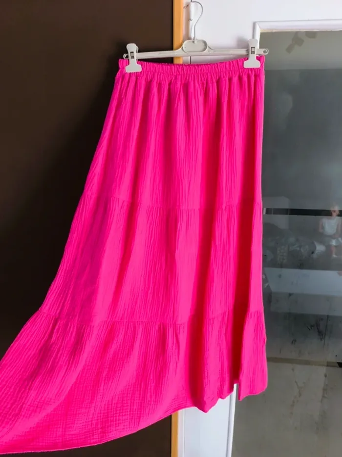 Jupe longue rose fushia gaz de coton TU 36 à 42 - photo numéro 4