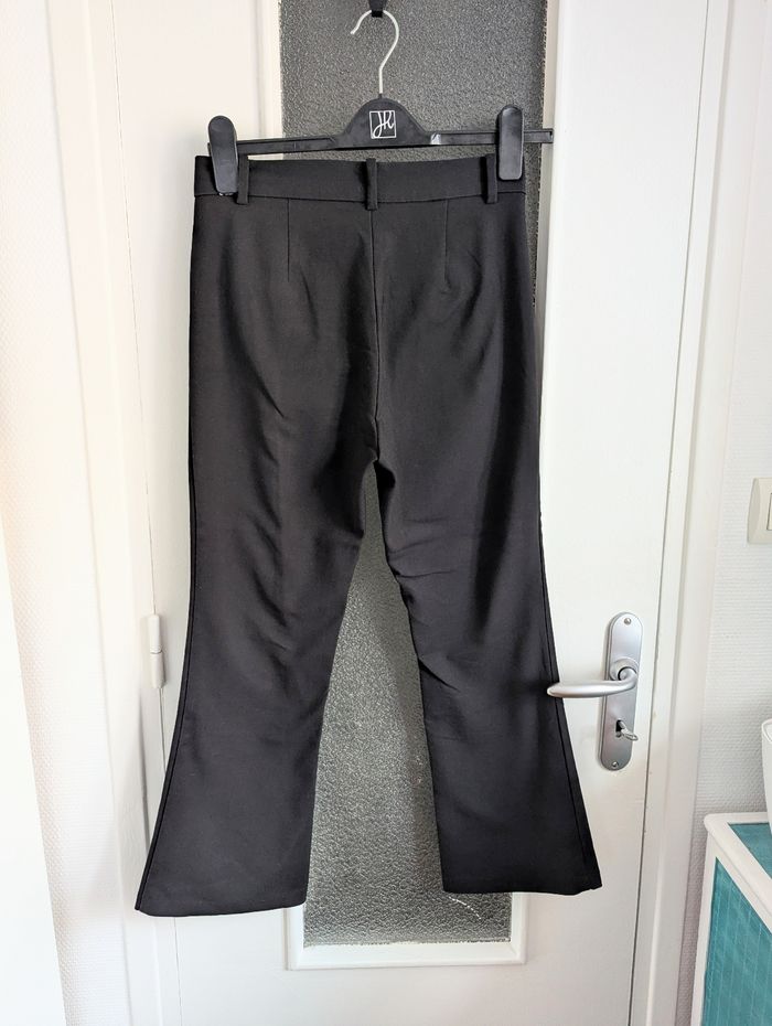 Pantalon noir stradivarius taille 36 - photo numéro 2