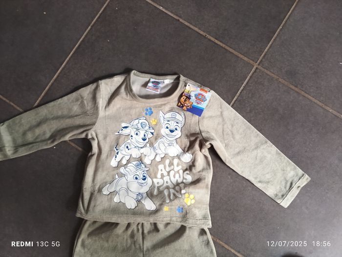 Pyjama velours pat patrouille taille 3 ans - photo numéro 3