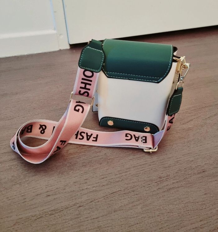 Petit sac à bandoulière - photo numéro 2