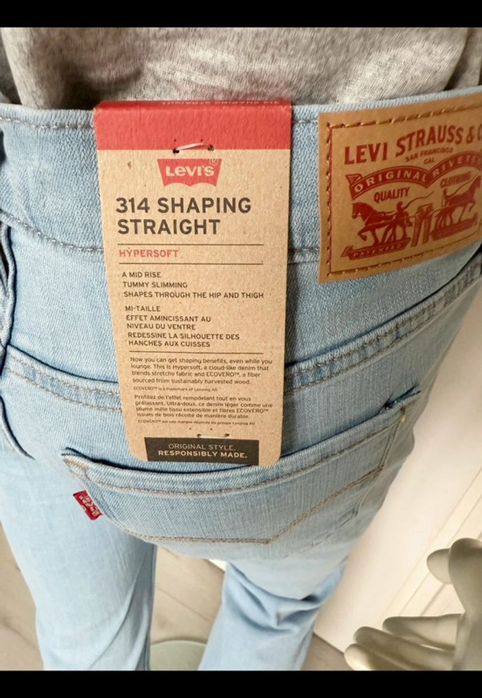 Jean Levi’s 314 Shaping Straight – Taille 29/30 – bleu clair – Neuf avec étiquette - photo numéro 19