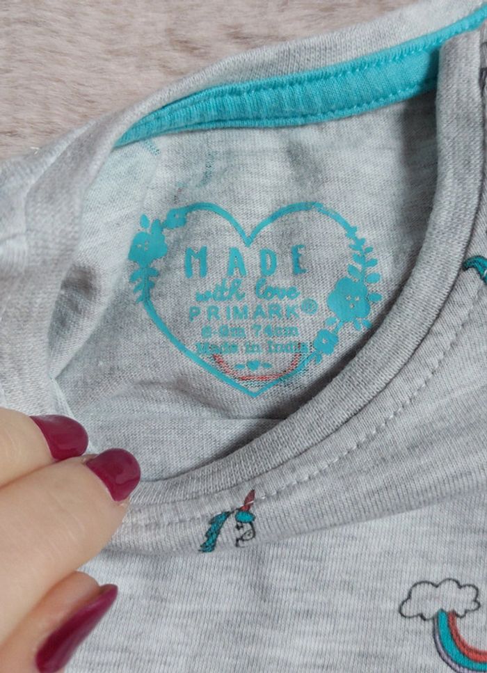 T-shirt 6/9 mois licornes - photo numéro 3