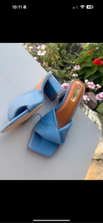 Sandale bleue