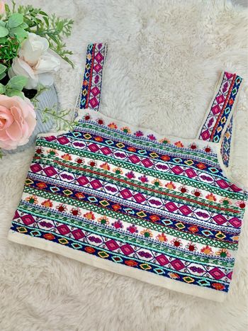 Magnifique top à motif Zara