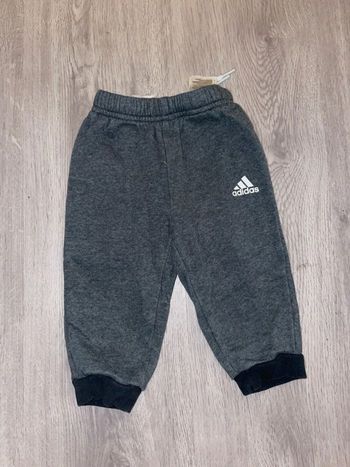 Pantalon Adidas 👾👾