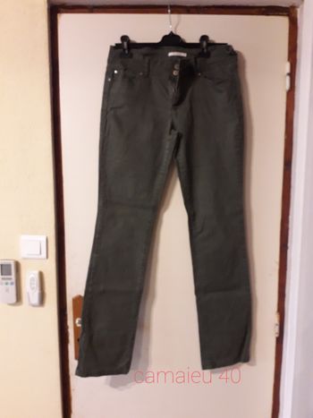 Pantalon kaki en 40