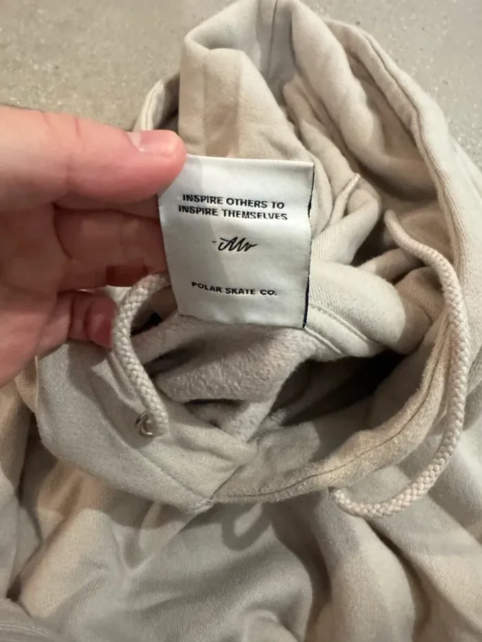 Sweat à capuche Polar, taille M, très bon état - photo numéro 4