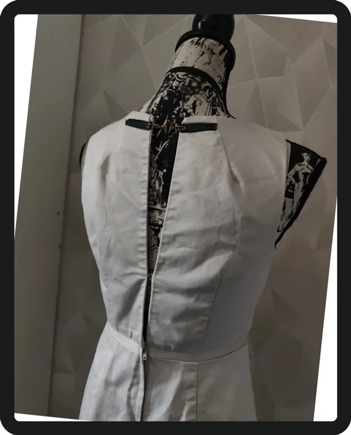 Robe tailleur - photo numéro 3