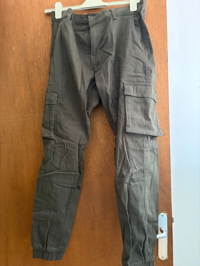 Pantalon cargo - photo numéro 3