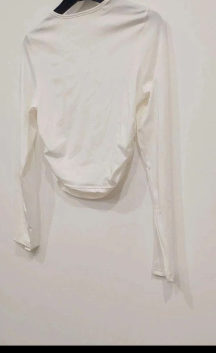 Tee-shirt  blanc  femme court et  moulant  T38-M - photo numéro 2