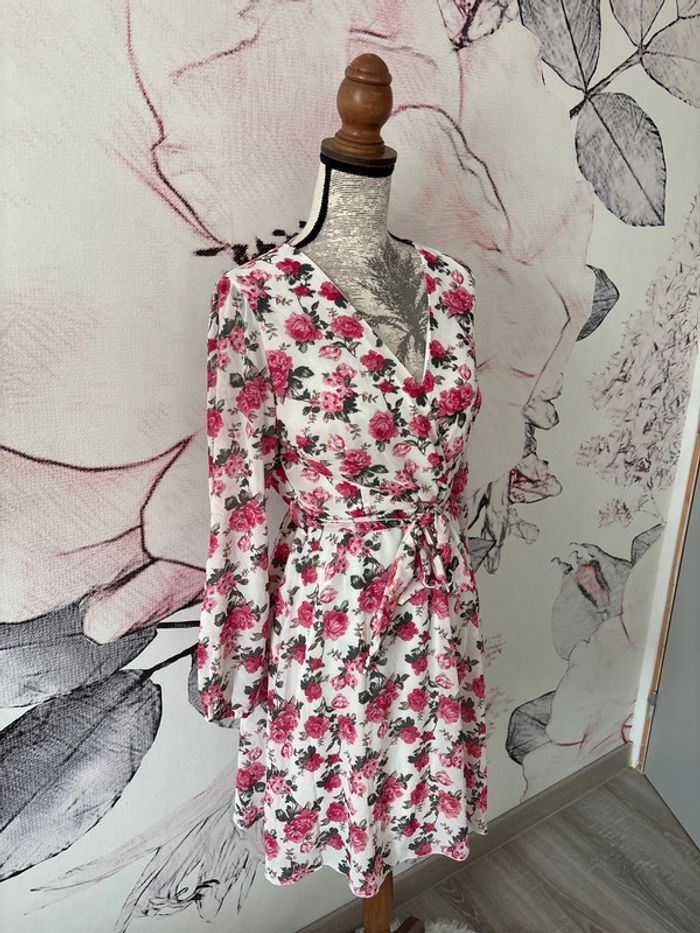 Robe fleurie femme Lilie rose taille M/L - photo numéro 3