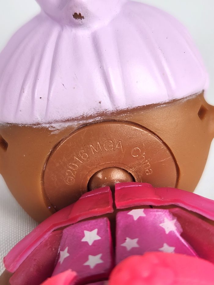 Poupée LOL Surprise Big Baby Doll - Cheveux Mauves & Vêtements Roses - photo numéro 5