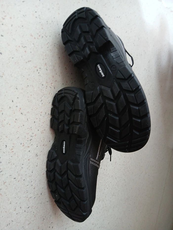 Chaussures montantes de sécurité - photo numéro 4