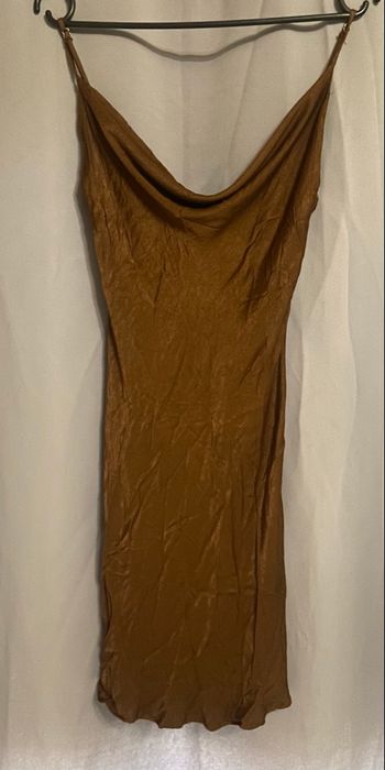 Robe satinée »Jennyfer »marron 