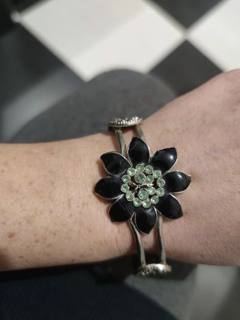 Bracelet métal argenté émaillé noir