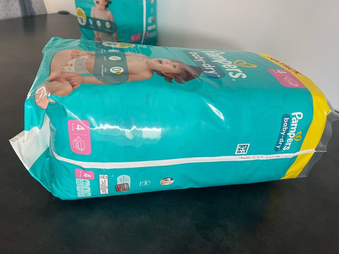 Pack Pampers taille 4 - photo numéro 2
