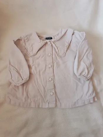🎀 magnifique chemisier avec col beige taille 6 mois 🎀