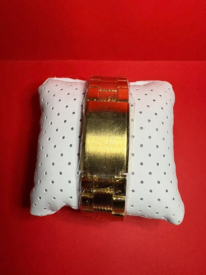 montre Geneva doré avec cadran doré stylisé à quartz pour hommes - photo numéro 4
