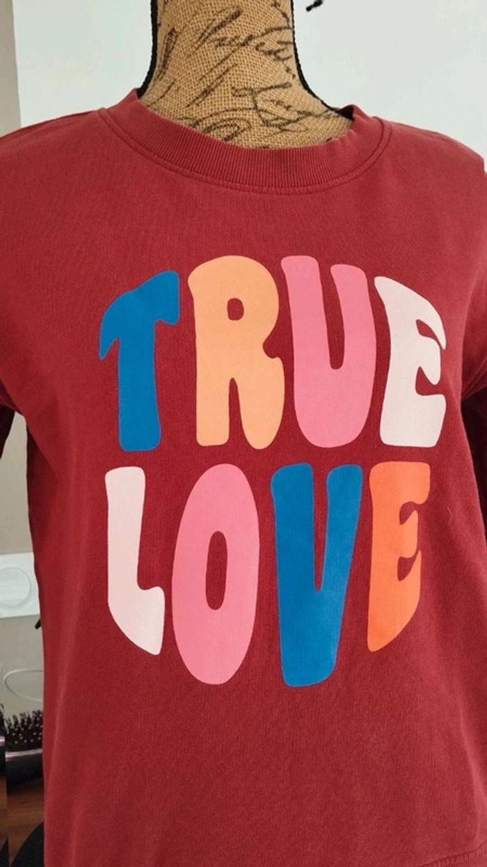 Sweat  bordeaux  taille xs avec  écritures  true love - photo numéro 4