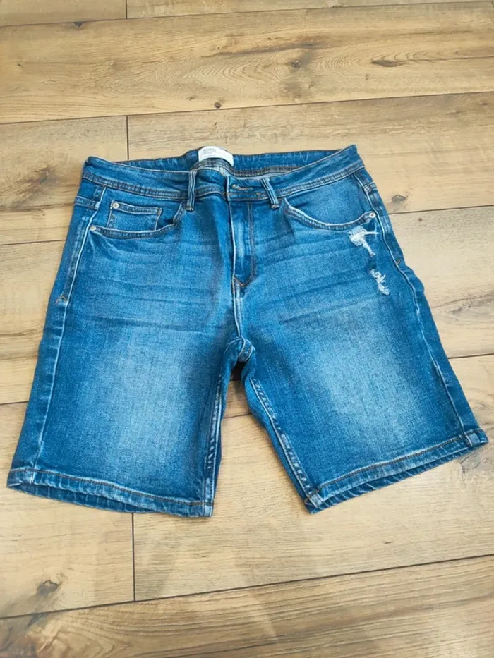 Short en jeans bleu pour homme M Bershka