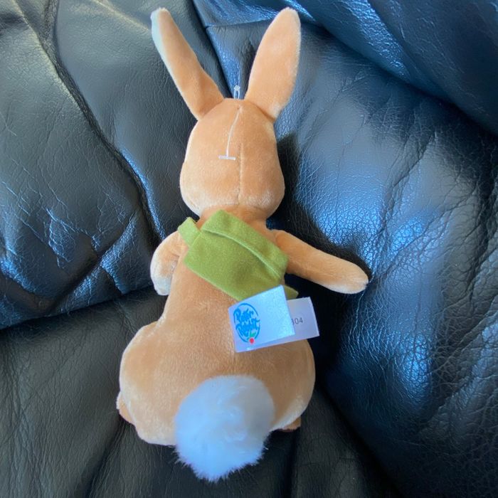 Doudou peluche lapin marron sac vert peter rabbit  20cm - photo numéro 2