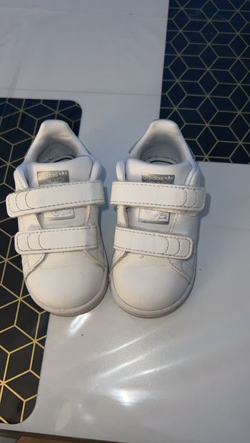 Baskets Stan smith pointure 20