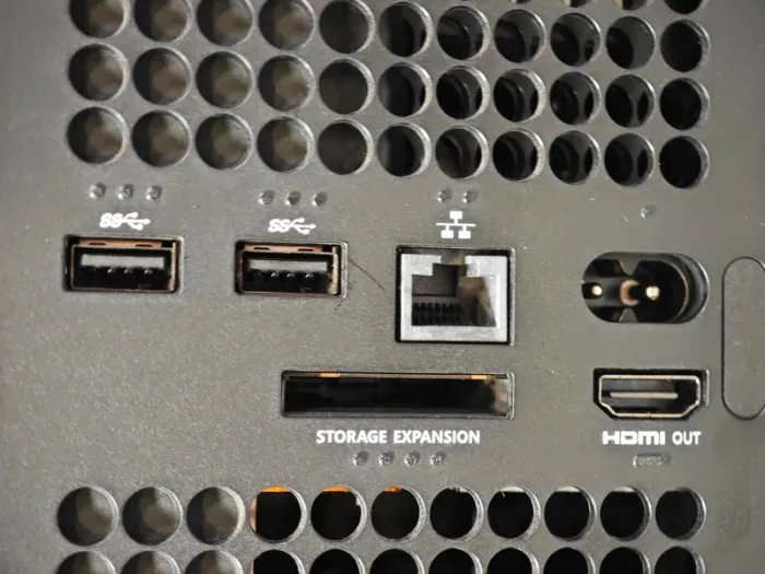 Console XBox Series X avec manette et boite - photo numéro 6