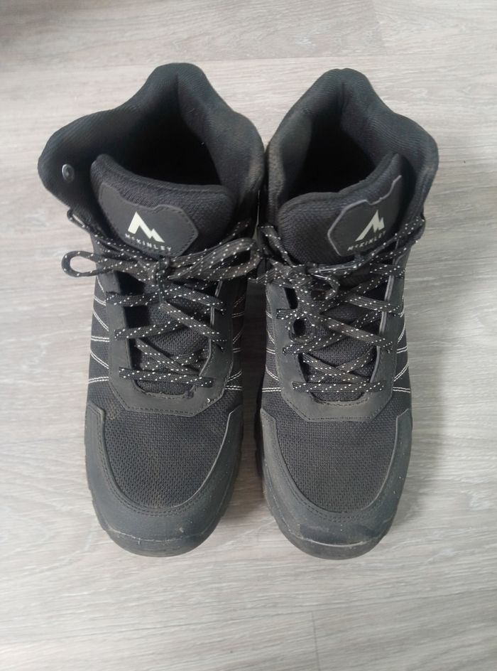 Chaussures montantes randonnée homme T44