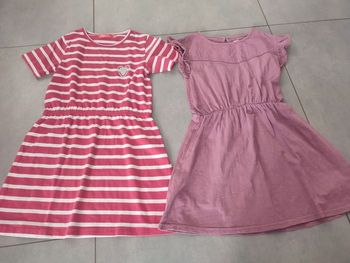 Lot 2 robes