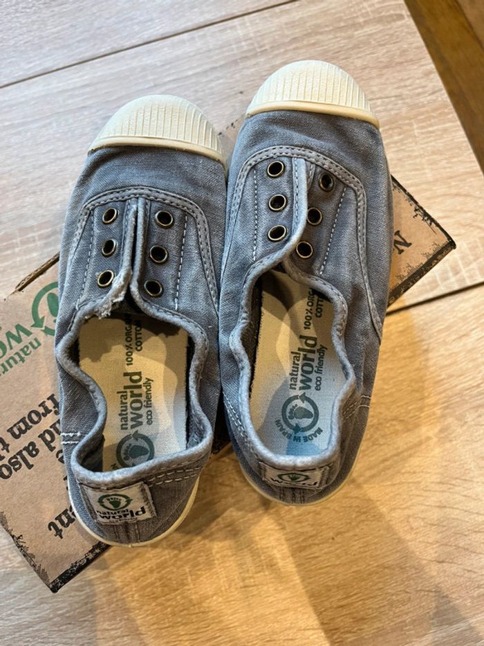 Tennis gris foncé Natural World taille 30 - photo numéro 3