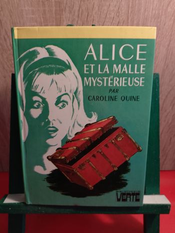 Alice et la Malle mystérieuse, 1976 : bibliothèque verte
