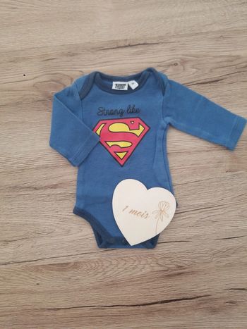 Body superman 1 mois
