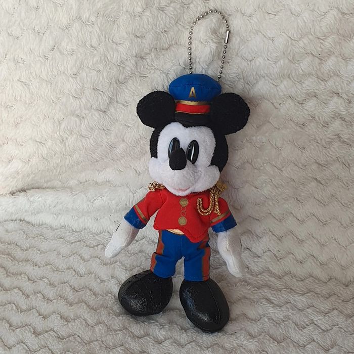 Mickey plush badge strap keychain porte clé peluche disney - photo numéro 1