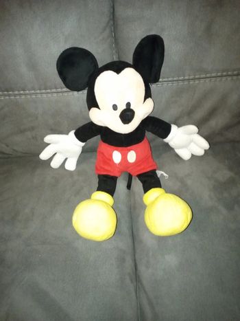 Peluche Mickey