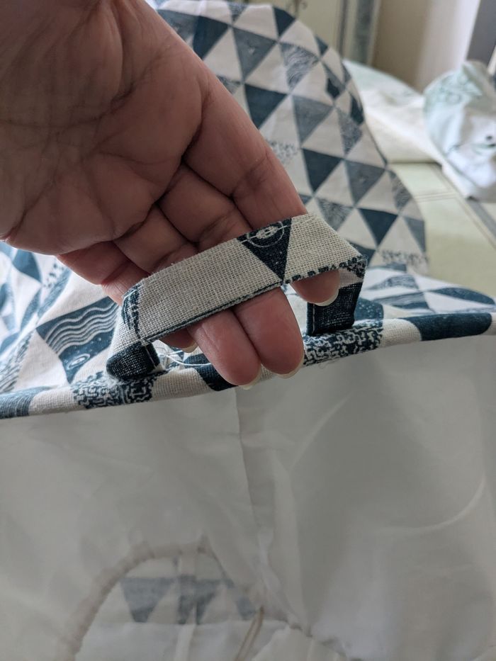 Beau panier à linge grande capacité. Taille 100 litres - photo numéro 9