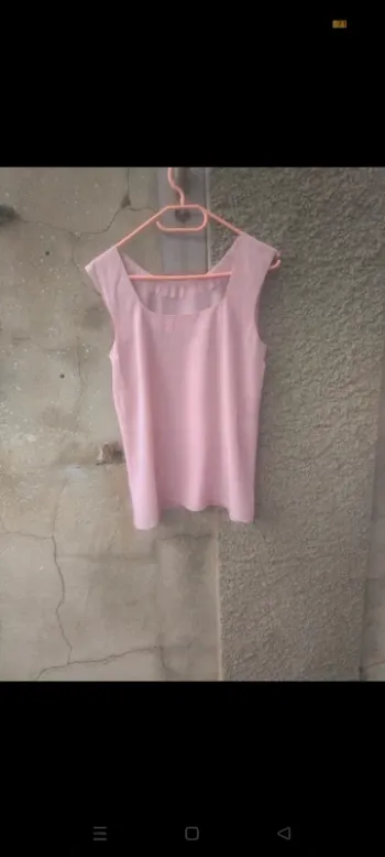 Débardeur rose taille 44/46