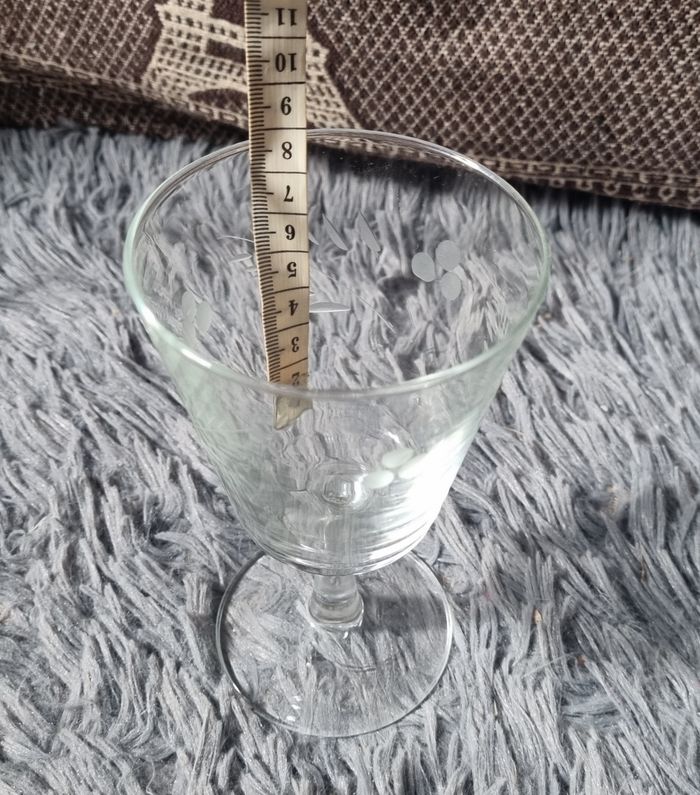 Lot 2 verres à pieds avec gravure - photo numéro 6