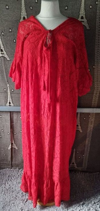 Robe rouge longue ajouré taille 52-58
