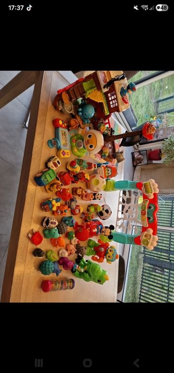 Lot jouets