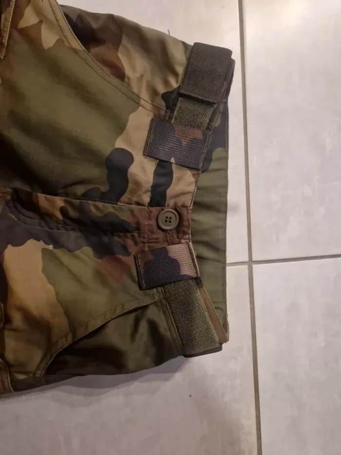 Pantalon de treillis camouflage militaire félin zone chaude Taille S - photo numéro 2