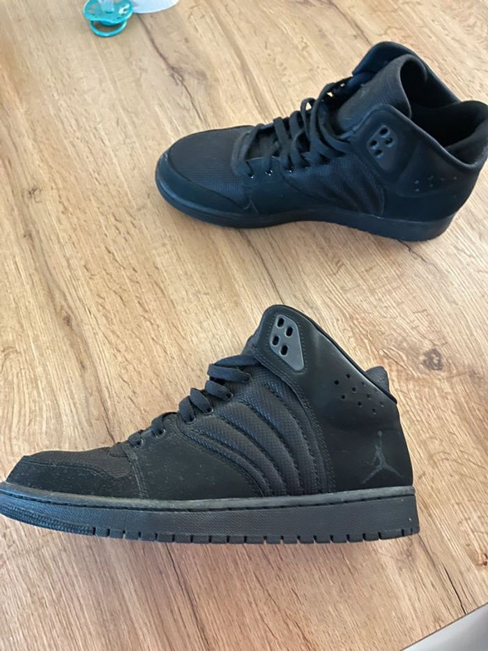 Basket Jordan montante homme taille 42,5