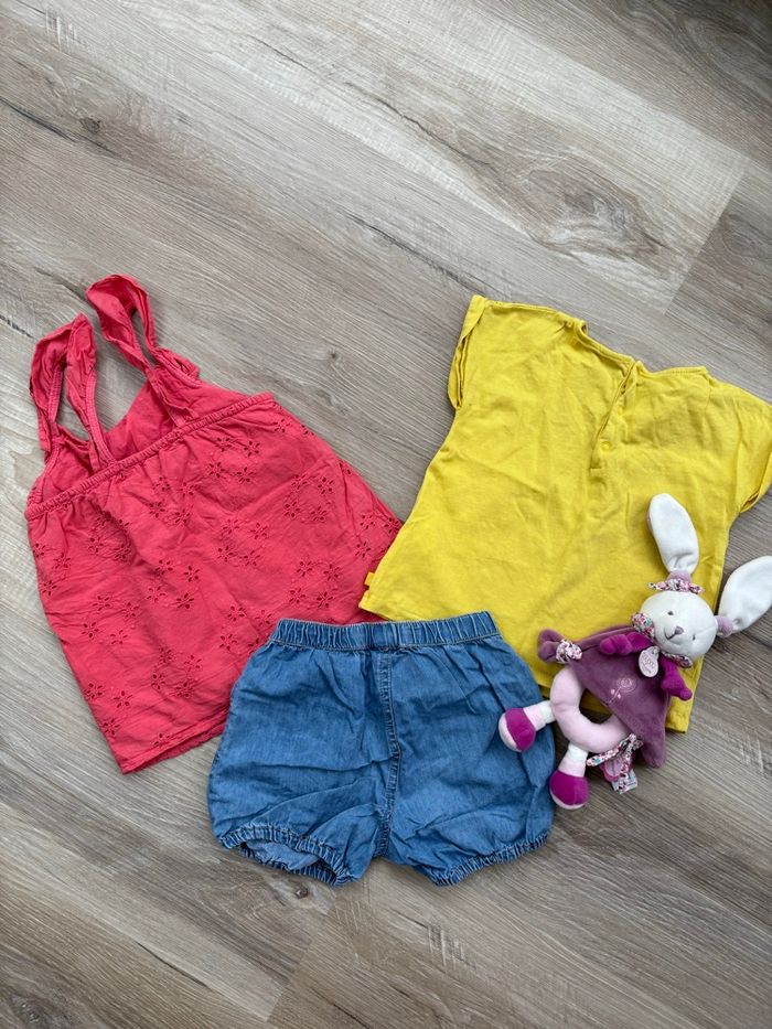 Ensemble blouse + t-shirt + short taille 24 mois - photo numéro 2
