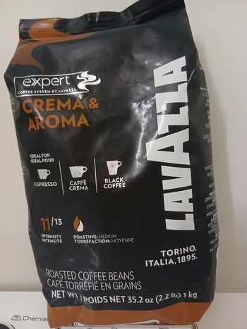 Vend cafe en grain de 1kg marque lavazza 