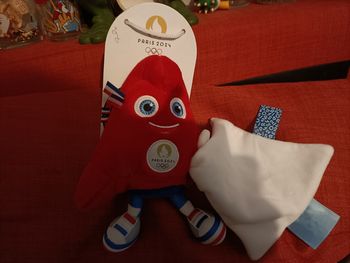 Peluche jeu olympiques 2024