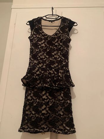 robe midi avec dentelles