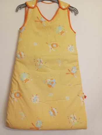 Gigoteuse neuve réglable de 12 mois à 3 ans